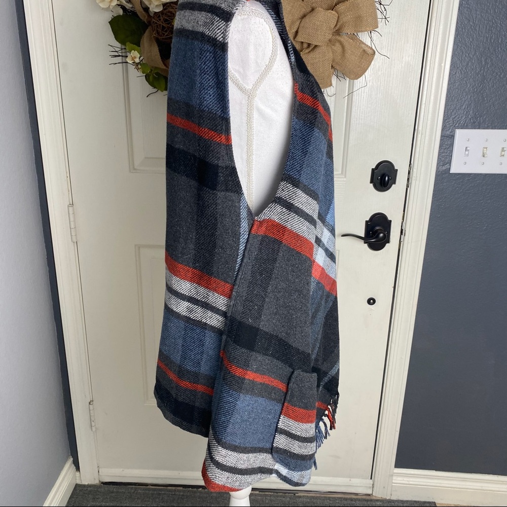 Westbound Open Front Fringe Bottom Plaid Vest - image 3